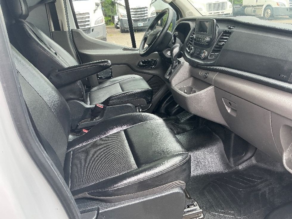 Cargo Van (Panel Van)-Light and Medium Duty Trucks-Ford-2021-Transit 250-Prince George-VA-182,600\n\t\tmiles-$ 23,750 - Image 22