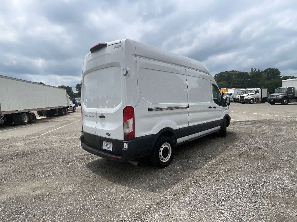 Cargo Van (Panel Van)-Light and Medium Duty Trucks-Ford-2021-Transit 250-Prince George-VA-62,624\n\t\tmiles-$ 37,250 - Image 13