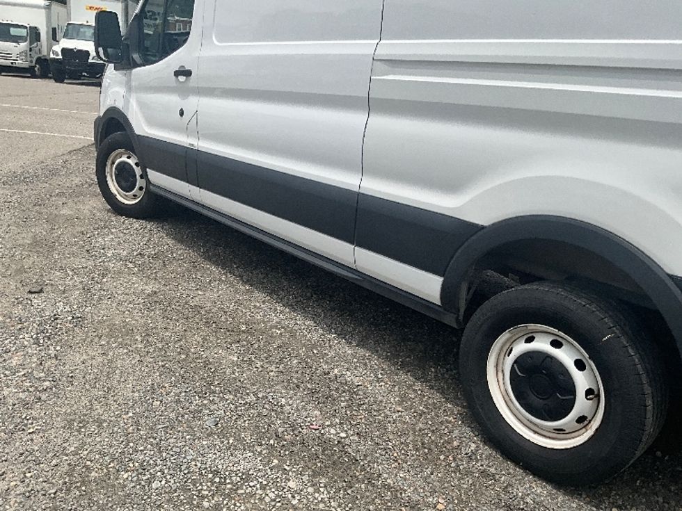 Cargo Van (Panel Van)-Light and Medium Duty Trucks-Ford-2021-Transit 250-Prince George-VA-62,624\n\t\tmiles-$ 37,250 - Image 5