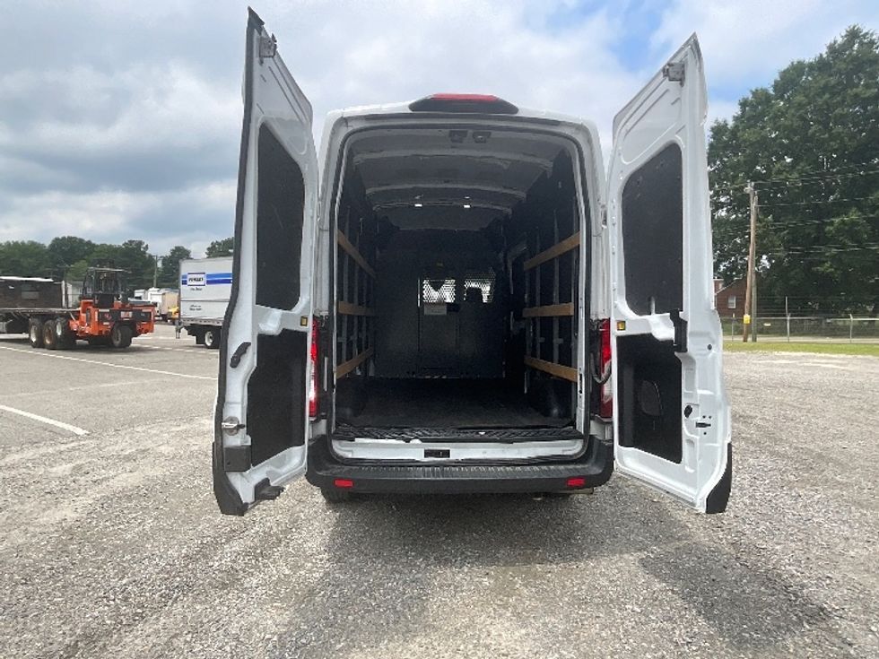 Cargo Van (Panel Van)-Light and Medium Duty Trucks-Ford-2021-Transit 250-Prince George-VA-62,624\n\t\tmiles-$ 37,250 - Image 9