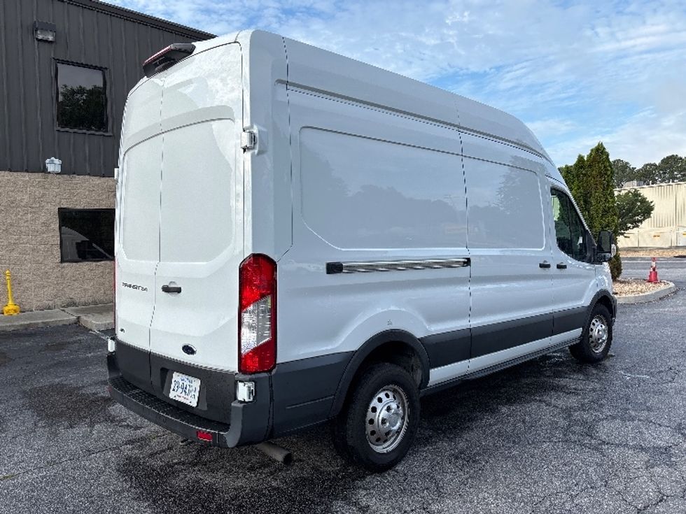 Cargo Van (Panel Van)-Light and Medium Duty Trucks-Ford-2021-Transit 250-Prince George-VA-65,369\n\t\tmiles-$ 43,000 - Image 13