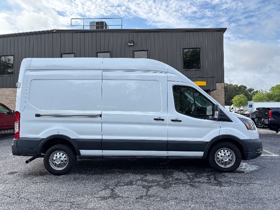 Cargo Van (Panel Van)-Light and Medium Duty Trucks-Ford-2021-Transit 250-Prince George-VA-65,369\n\t\tmiles-$ 43,000 - Image 15