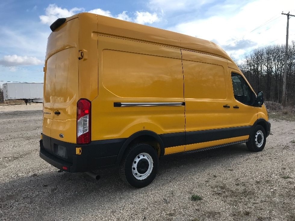 Cargo Van (Panel Van)-Light and Medium Duty Trucks-Ford-2021-Transit 250-Reading-PA-84,132\n\t\tmiles-$ 30,750 - Image 8