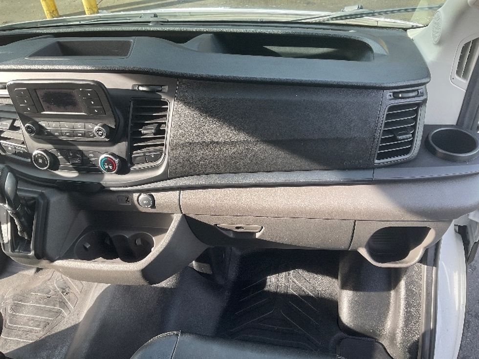 Cargo Van (Panel Van)-Light and Medium Duty Trucks-Ford-2021-Transit 250-Redmond-WA-79,844\n\t\tmiles-$ 35,750 - Image 20