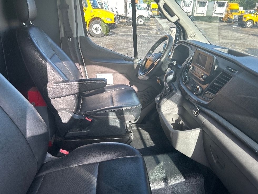 Cargo Van (Panel Van)-Light and Medium Duty Trucks-Ford-2021-Transit 250-Riviera Beach-FL-42,679\n\t\tmiles-$ 37,500 - Image 21