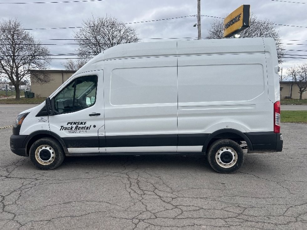Cargo Van (Panel Van)-Light and Medium Duty Trucks-Ford-2021-Transit 250-Rochester-NY-104,242\n\t\tmiles-$ 32,000 - Image 4