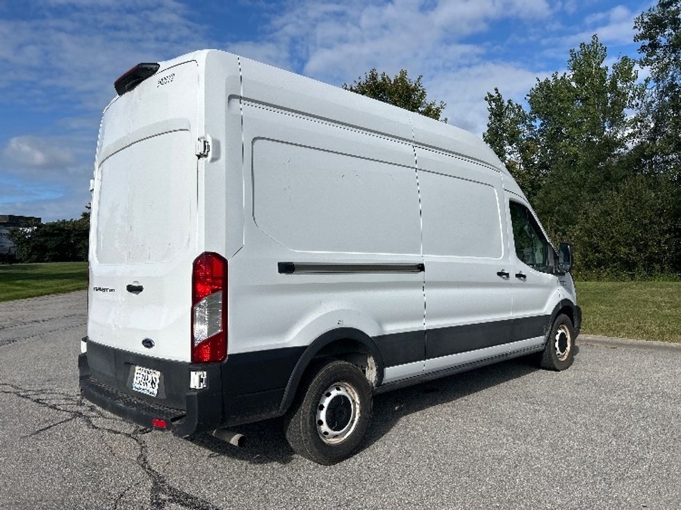 Cargo Van (Panel Van)-Light and Medium Duty Trucks-Ford-2021-Transit 250-Rochester-NY-60,515\n\t\tmiles-$ 34,750 - Image 13