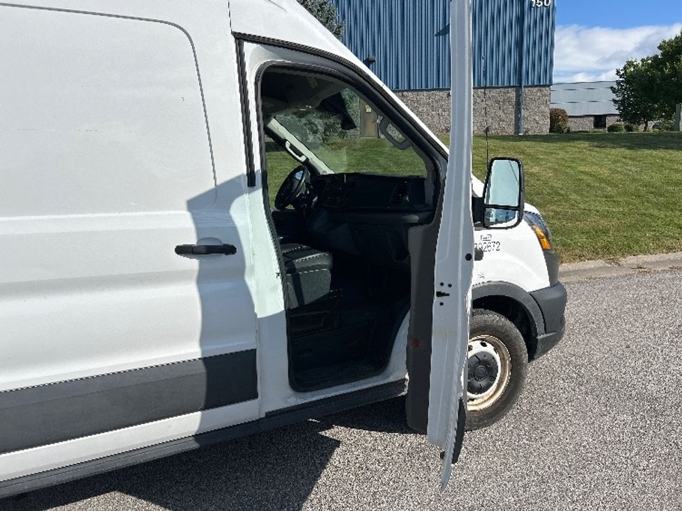 Cargo Van (Panel Van)-Light and Medium Duty Trucks-Ford-2021-Transit 250-Rochester-NY-60,515\n\t\tmiles-$ 34,750 - Image 20