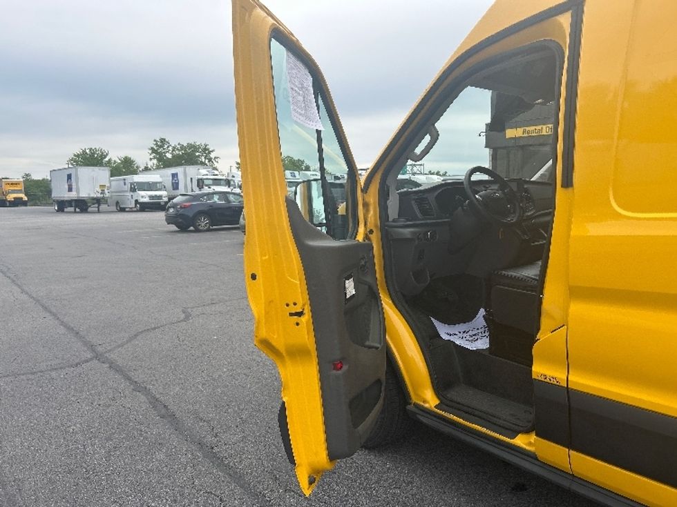 Cargo Van (Panel Van)-Light and Medium Duty Trucks-Ford-2021-Transit 250-Rochester-NY-73,971\n\t\tmiles-$ 30,250 - Image 16