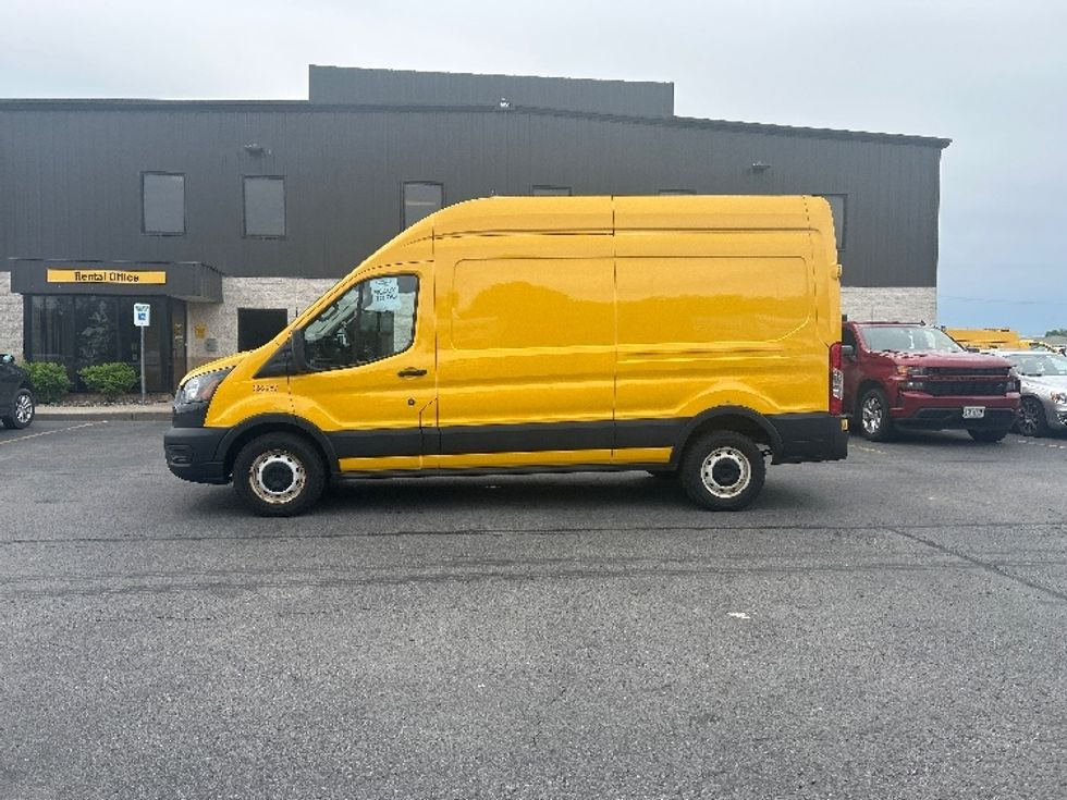 Cargo Van (Panel Van)-Light and Medium Duty Trucks-Ford-2021-Transit 250-Rochester-NY-73,971\n\t\tmiles-$ 30,250 - Image 4