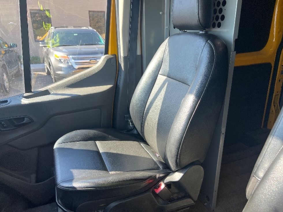 Cargo Van (Panel Van)-Light and Medium Duty Trucks-Ford-2021-Transit 250-Rochester-NY-83,031\n\t\tmiles-$ 29,500 - Image 19