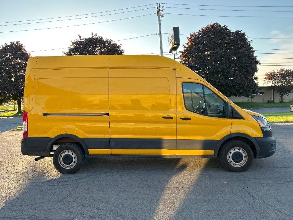 Cargo Van (Panel Van)-Light and Medium Duty Trucks-Ford-2021-Transit 250-Rochester-NY-86,087\n\t\tmiles-$ 29,250 - Image 15