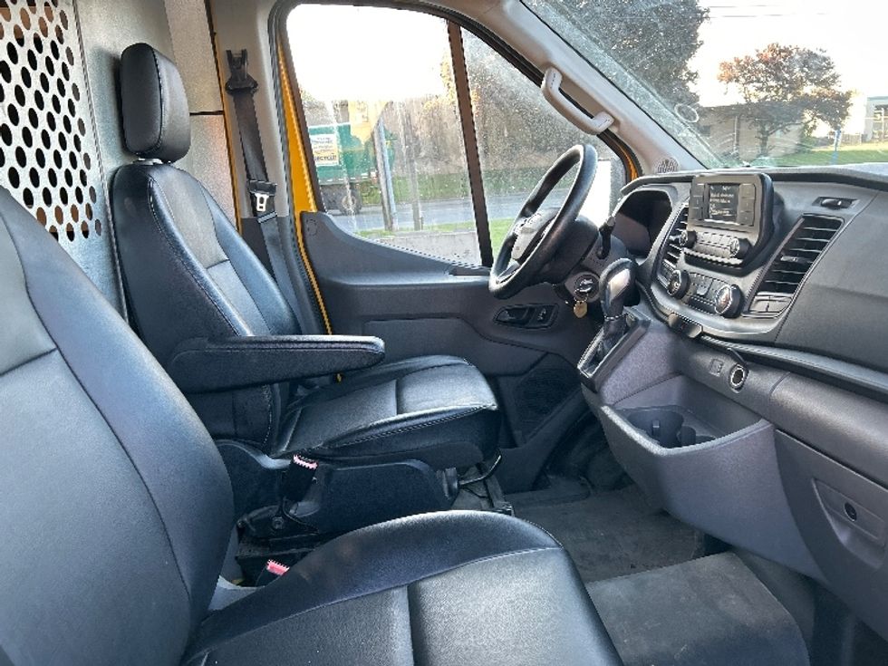 Cargo Van (Panel Van)-Light and Medium Duty Trucks-Ford-2021-Transit 250-Rochester-NY-86,087\n\t\tmiles-$ 29,250 - Image 18