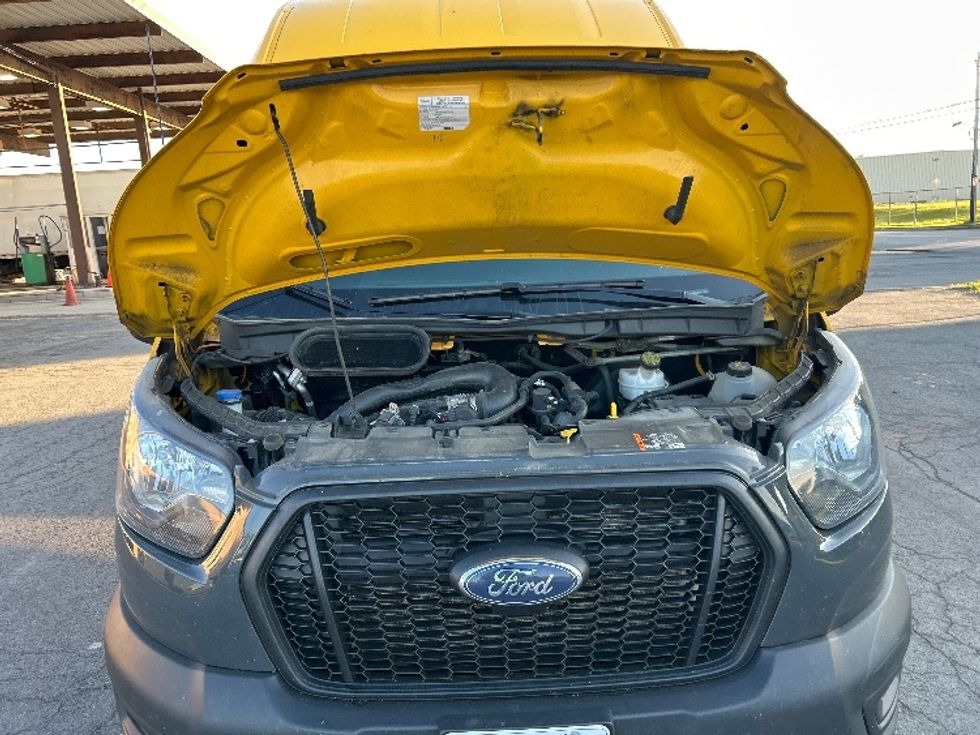 Cargo Van (Panel Van)-Light and Medium Duty Trucks-Ford-2021-Transit 250-Rochester-NY-86,087\n\t\tmiles-$ 29,250 - Image 28