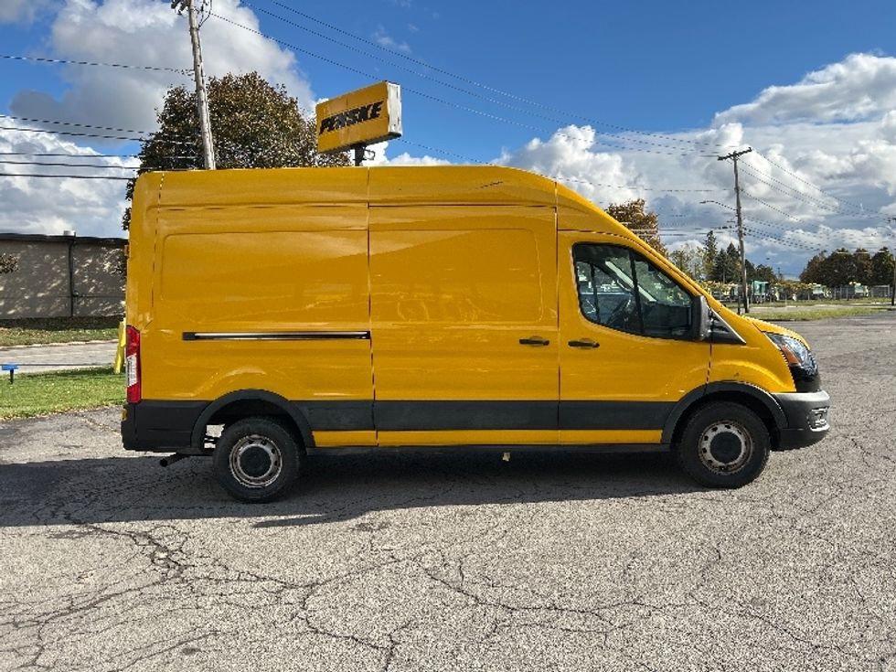 Cargo Van (Panel Van)-Light and Medium Duty Trucks-Ford-2021-Transit 250-Rochester-NY-89,899\n\t\tmiles-$ 30,750 - Image 15