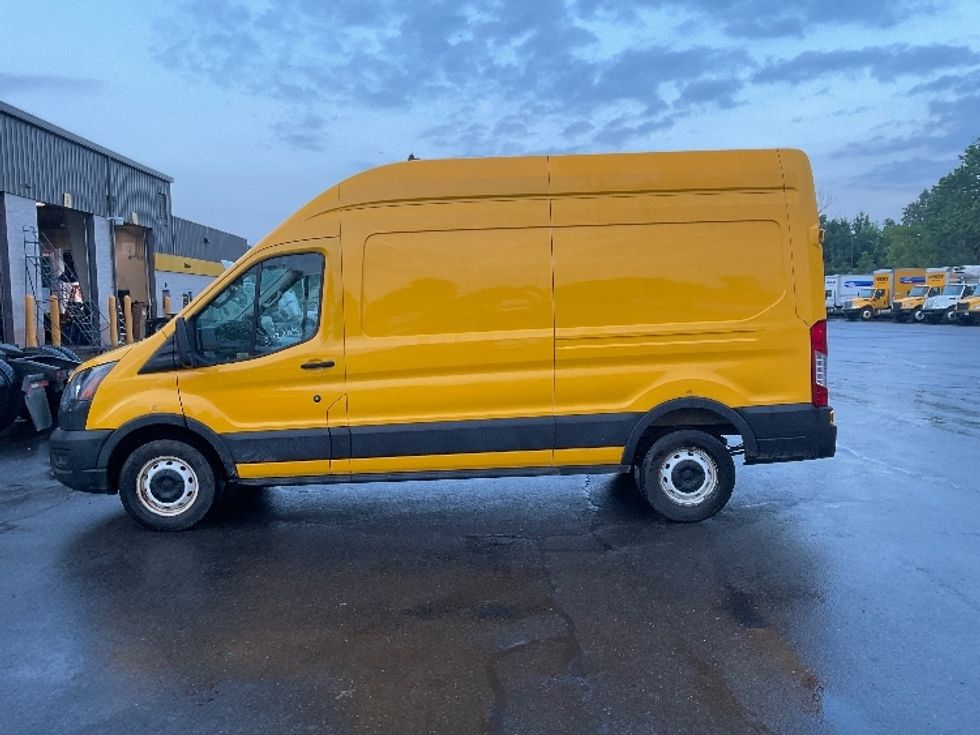 Cargo Van (Panel Van)-Light and Medium Duty Trucks-Ford-2021-Transit 250-Rochester-NY-97,920\n\t\tmiles-$ 28,250 - Image 4