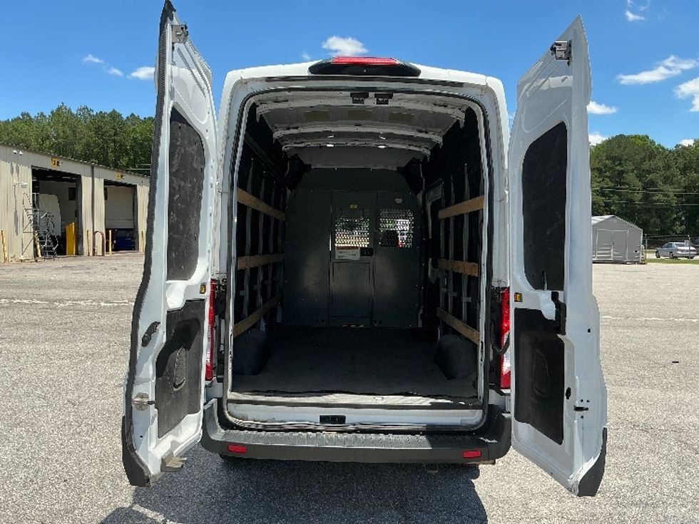 Cargo Van (Panel Van)-Light and Medium Duty Trucks-Ford-2021-Transit 250-Rocky Mount-NC-83,663\n\t\tmiles-$ 36,500 - Image 8