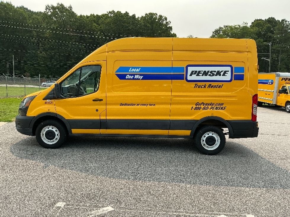 Cargo Van (Panel Van)-Light and Medium Duty Trucks-Ford-2021-Transit 250-Rocky Mount-NC-88,497\n\t\tmiles-$ 29,500 - Image 3