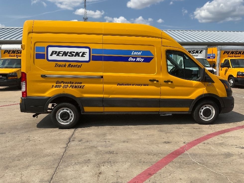 Cargo Van (Panel Van)-Light and Medium Duty Trucks-Ford-2021-Transit 250-Round Rock-TX-93,373\n\t\tmiles-$ 34,000 - Image 14