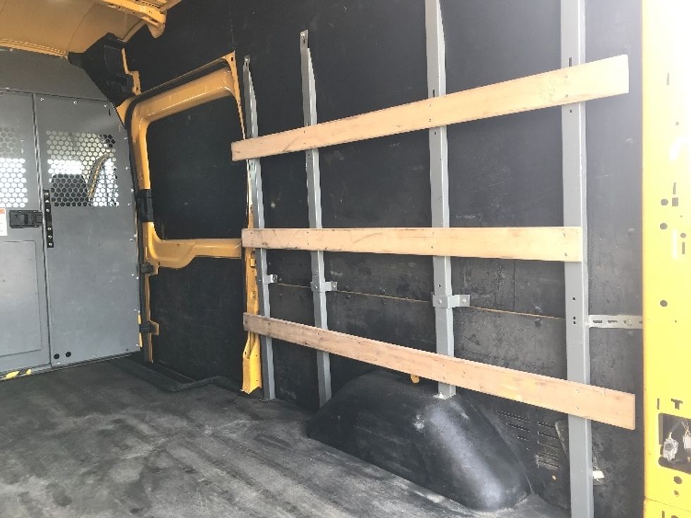 Cargo Van (Panel Van)-Light and Medium Duty Trucks-Ford-2021-Transit 250-Saint Laurent-PQ-161,860\n\t\tkm-$ 36,000 - Image 11