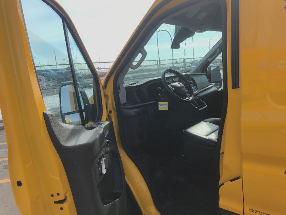 Cargo Van (Panel Van)-Light and Medium Duty Trucks-Ford-2021-Transit 250-Saint Laurent-PQ-161,860\n\t\tkm-$ 36,000 - Image 14