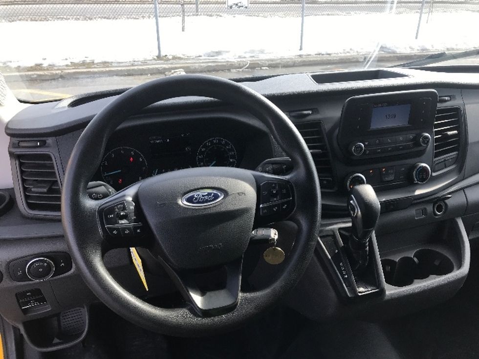 Cargo Van (Panel Van)-Light and Medium Duty Trucks-Ford-2021-Transit 250-Saint Laurent-PQ-161,860\n\t\tkm-$ 36,000 - Image 15