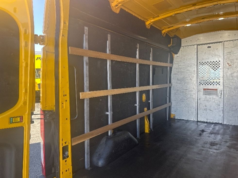 Cargo Van (Panel Van)-Light and Medium Duty Trucks-Ford-2021-Transit 250-Saint Louis-MO-123,832\n\t\tmiles-$ 25,750 - Image 10