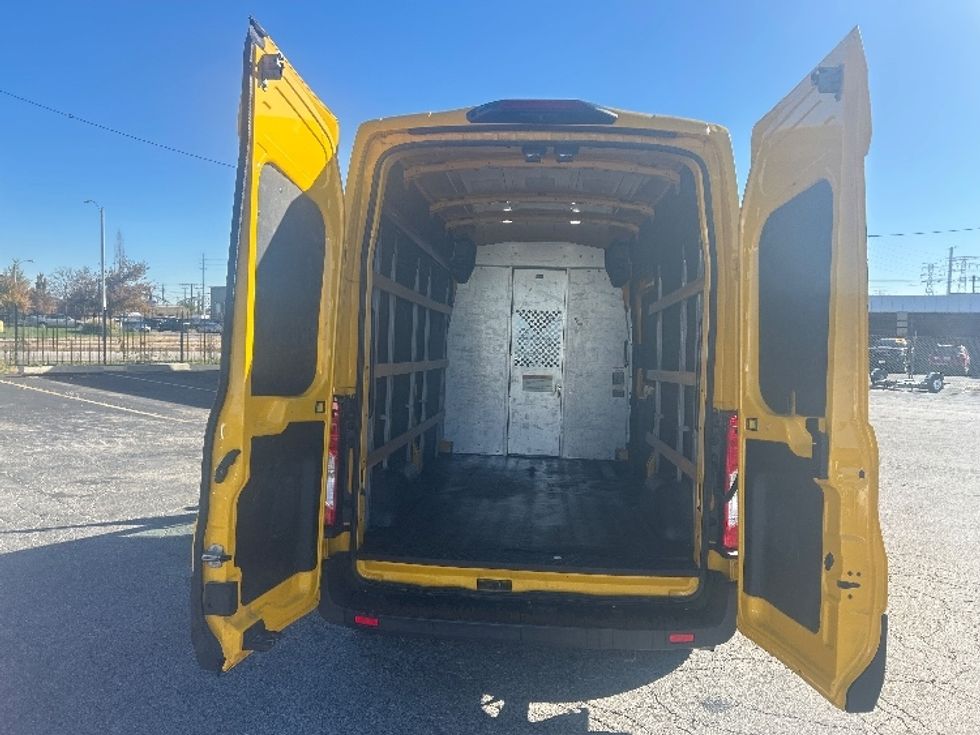 Cargo Van (Panel Van)-Light and Medium Duty Trucks-Ford-2021-Transit 250-Saint Louis-MO-123,832\n\t\tmiles-$ 25,750 - Image 7