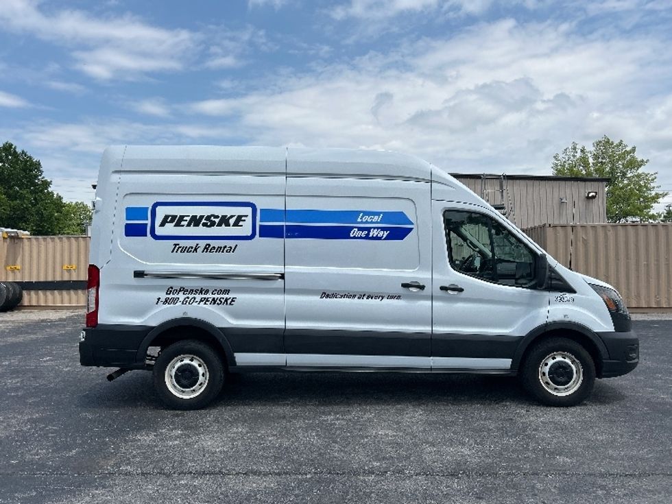 Cargo Van (Panel Van)-Light and Medium Duty Trucks-Ford-2021-Transit 250-Salem-VA-65,523\n\t\tmiles-$ 36,500 - Image 13