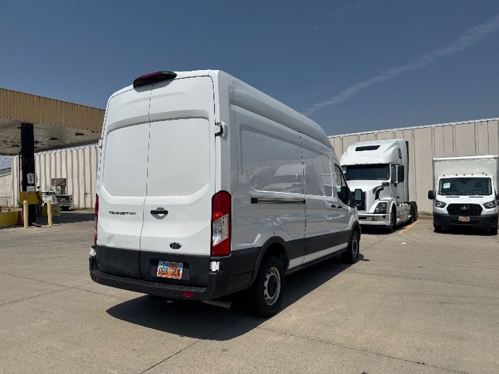 Cargo Van (Panel Van)-Light and Medium Duty Trucks-Ford-2021-Transit 250-Salt Lake City-UT-116,162\n\t\tmiles-$ 31,000 - Image 12