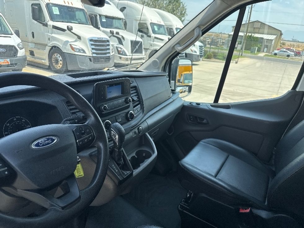Cargo Van (Panel Van)-Light and Medium Duty Trucks-Ford-2021-Transit 250-Salt Lake City-UT-116,162\n\t\tmiles-$ 31,000 - Image 16