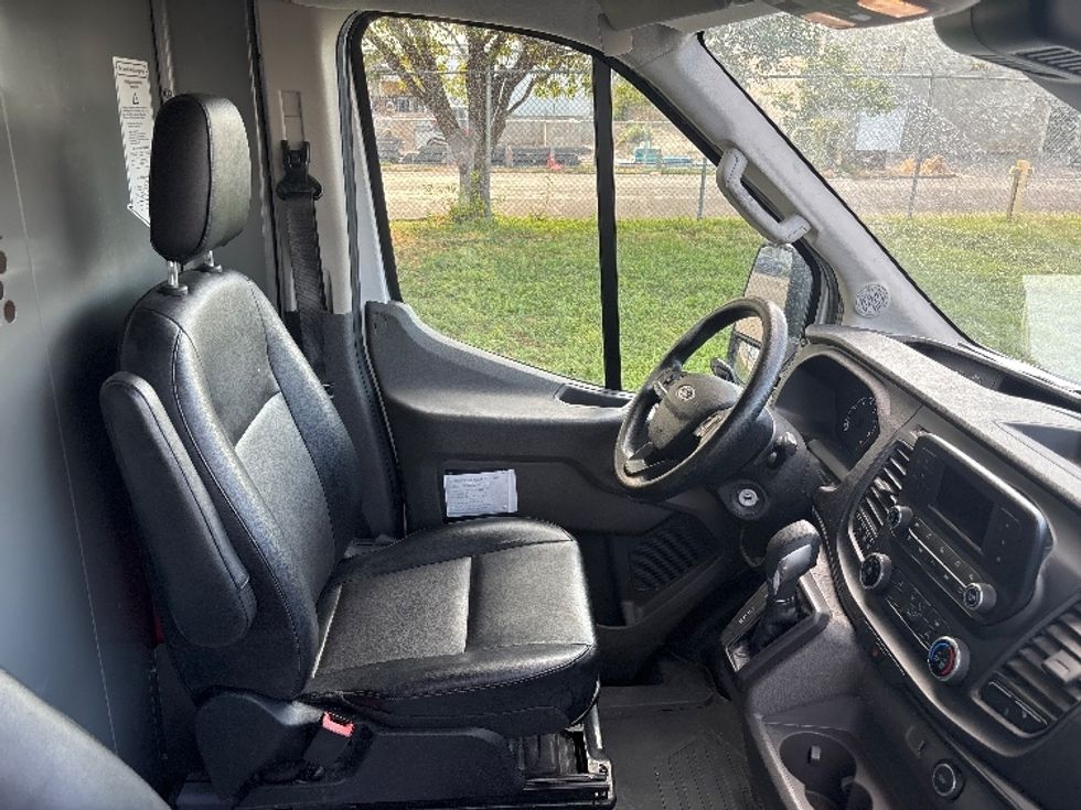 Cargo Van (Panel Van)-Light and Medium Duty Trucks-Ford-2021-Transit 250-Salt Lake City-UT-131,515\n\t\tmiles-$ 30,250 - Image 21
