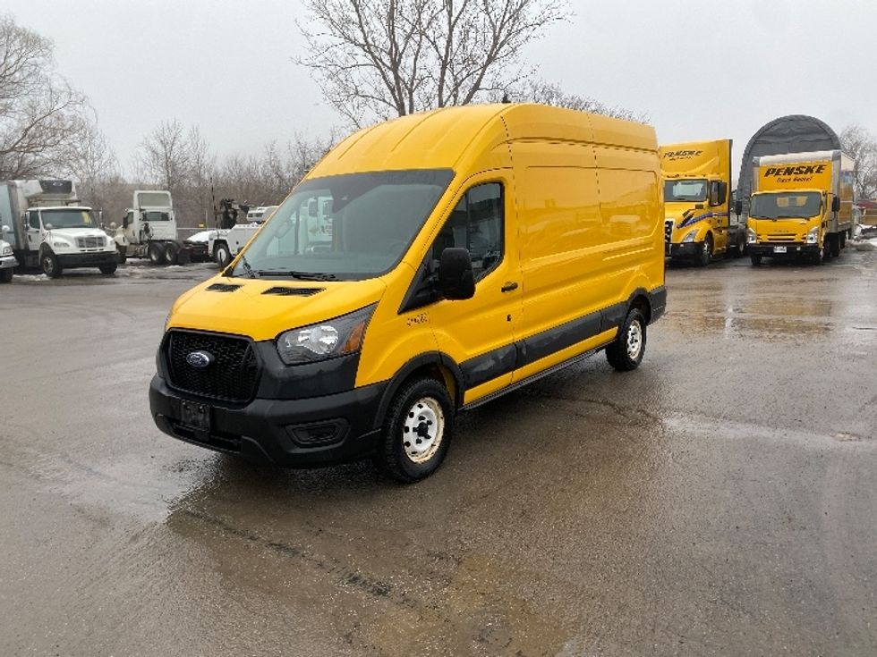Cargo Van (Panel Van)-Light and Medium Duty Trucks-Ford-2021-Transit 250-Scarborough-ON-104,658\n\t\tkm-$ 40,000 - Image 3