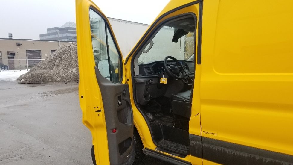Cargo Van (Panel Van)-Light and Medium Duty Trucks-Ford-2021-Transit 250-Scarborough-ON-115,065\n\t\tkm-$ 39,250 - Image 15