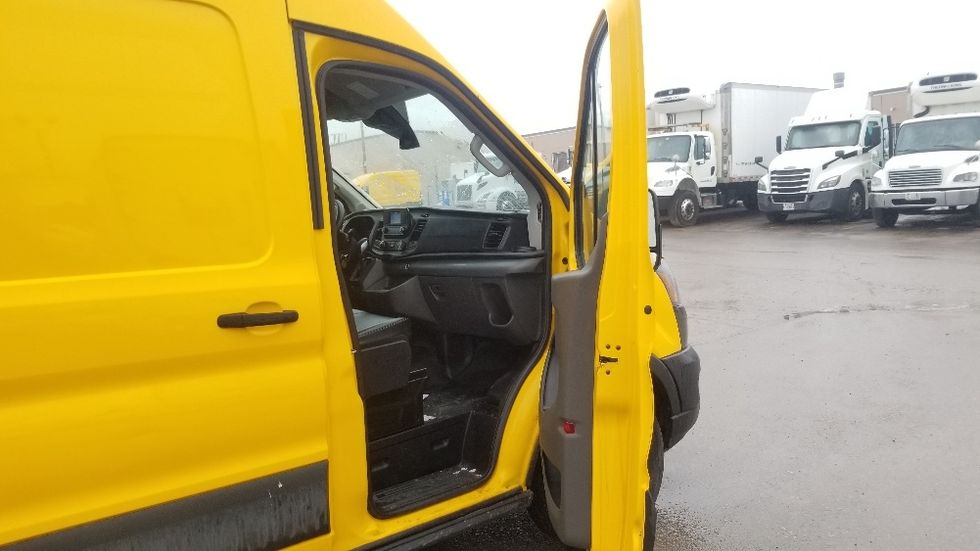 Cargo Van (Panel Van)-Light and Medium Duty Trucks-Ford-2021-Transit 250-Scarborough-ON-115,065\n\t\tkm-$ 39,250 - Image 18