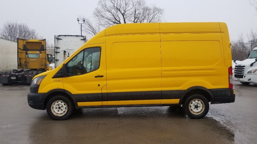 Cargo Van (Panel Van)-Light and Medium Duty Trucks-Ford-2021-Transit 250-Scarborough-ON-115,065\n\t\tkm-$ 39,250 - Image 4