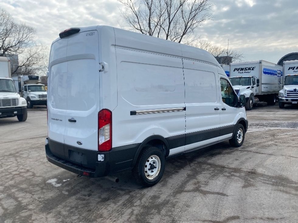 Cargo Van (Panel Van)-Light and Medium Duty Trucks-Ford-2021-Transit 250-Scarborough-ON-119,943\n\t\tkm-$ 44,000 - Image 11