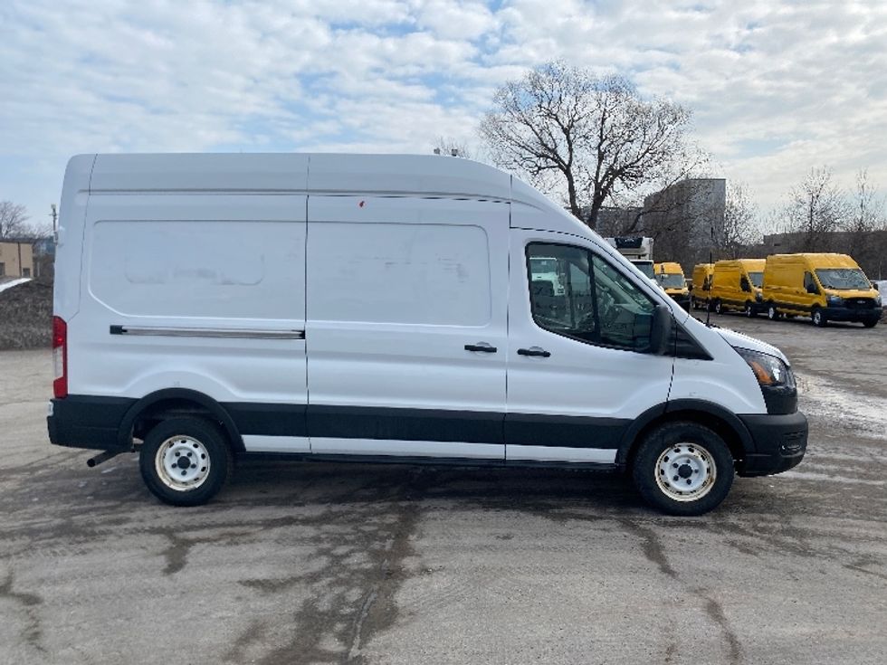 Cargo Van (Panel Van)-Light and Medium Duty Trucks-Ford-2021-Transit 250-Scarborough-ON-119,943\n\t\tkm-$ 44,000 - Image 12