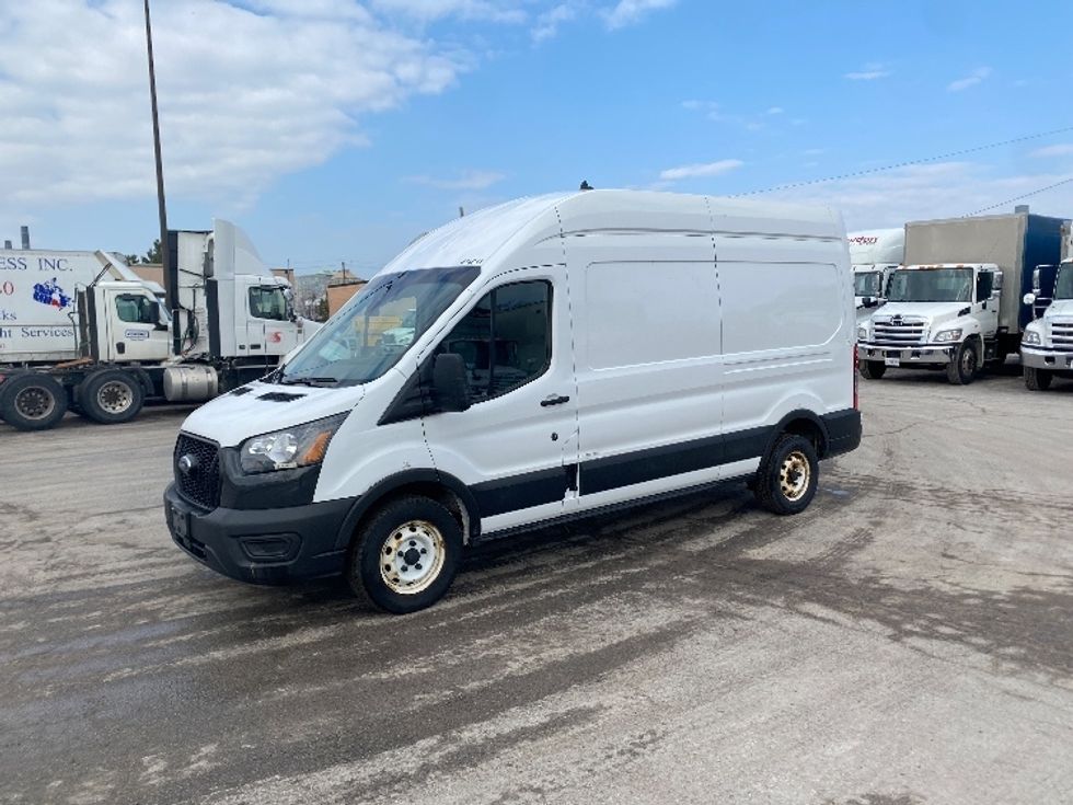 Cargo Van (Panel Van)-Light and Medium Duty Trucks-Ford-2021-Transit 250-Scarborough-ON-119,943\n\t\tkm-$ 44,000 - Image 3