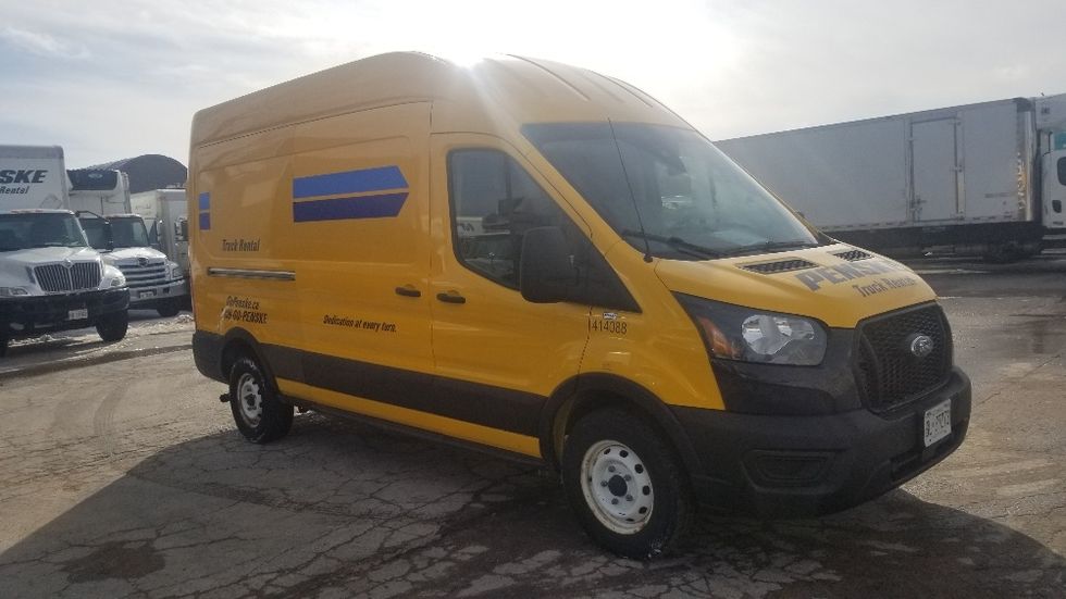 Cargo Van (Panel Van)-Light and Medium Duty Trucks-Ford-2021-Transit 250-Scarborough-ON-121,302\n\t\tkm-$ 39,000 - Image 1