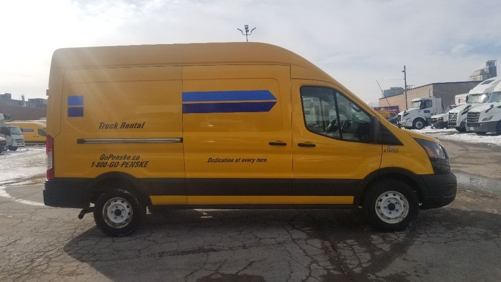 Cargo Van (Panel Van)-Light and Medium Duty Trucks-Ford-2021-Transit 250-Scarborough-ON-121,302\n\t\tkm-$ 39,000 - Image 14