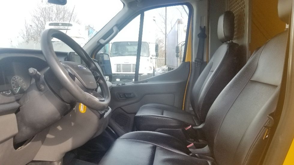 Cargo Van (Panel Van)-Light and Medium Duty Trucks-Ford-2021-Transit 250-Scarborough-ON-121,302\n\t\tkm-$ 39,000 - Image 18