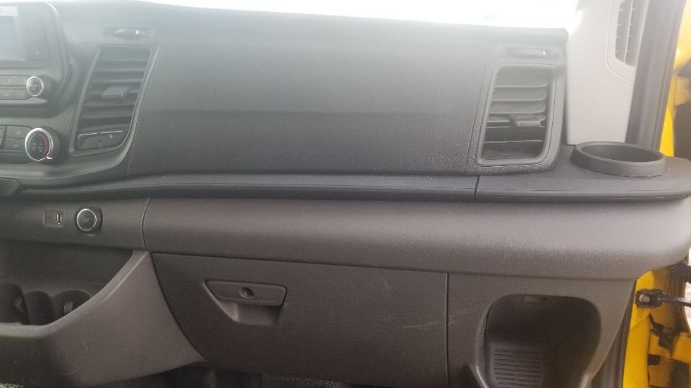 Cargo Van (Panel Van)-Light and Medium Duty Trucks-Ford-2021-Transit 250-Scarborough-ON-121,302\n\t\tkm-$ 39,000 - Image 20