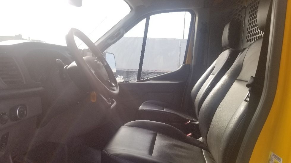 Cargo Van (Panel Van)-Light and Medium Duty Trucks-Ford-2021-Transit 250-Scarborough-ON-144,423\n\t\tkm-$ 37,250 - Image 18