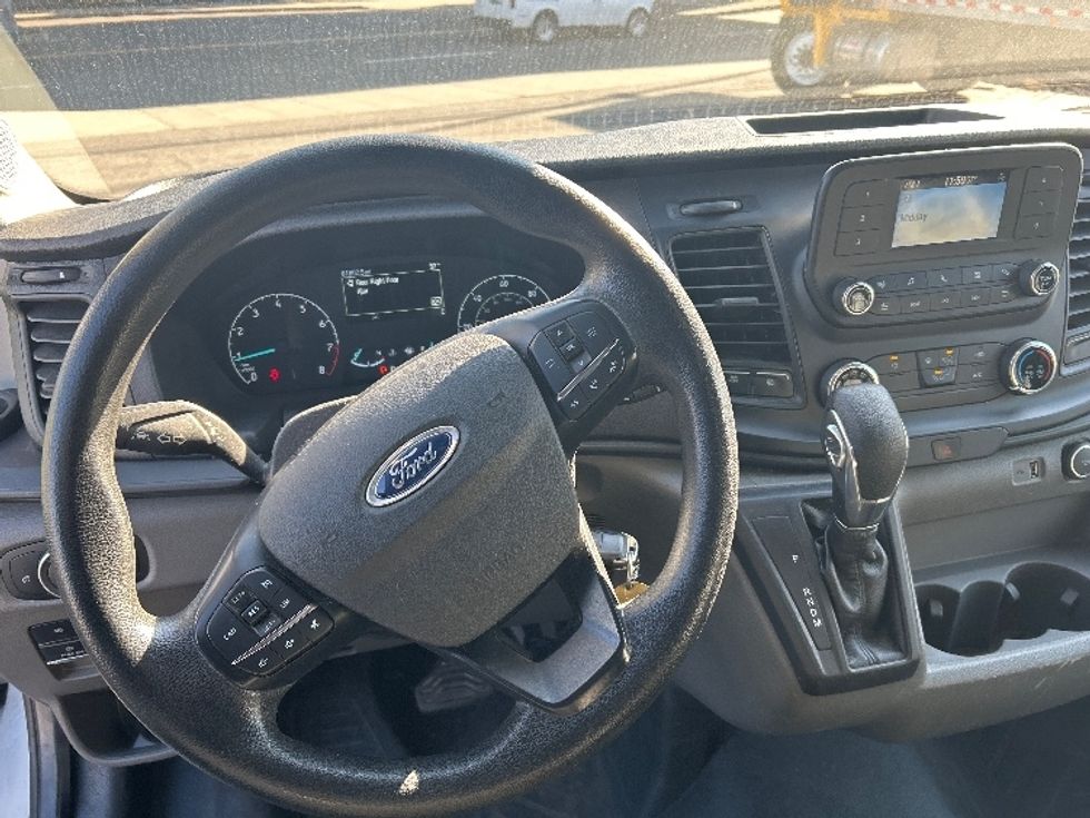 Cargo Van (Panel Van)-Light and Medium Duty Trucks-Ford-2021-Transit 250-Seattle-WA-61,802\n\t\tmiles-$ 36,000 - Image 18
