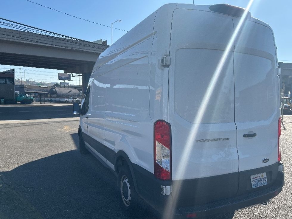 Cargo Van (Panel Van)-Light and Medium Duty Trucks-Ford-2021-Transit 250-Seattle-WA-61,802\n\t\tmiles-$ 36,000 - Image 25