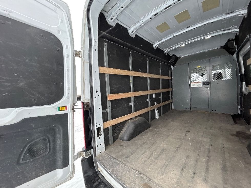 Cargo Van (Panel Van)-Light and Medium Duty Trucks-Ford-2021-Transit 250-Sherbrooke-PQ-148,017\n\t\tkm-$ 42,000 - Image 11
