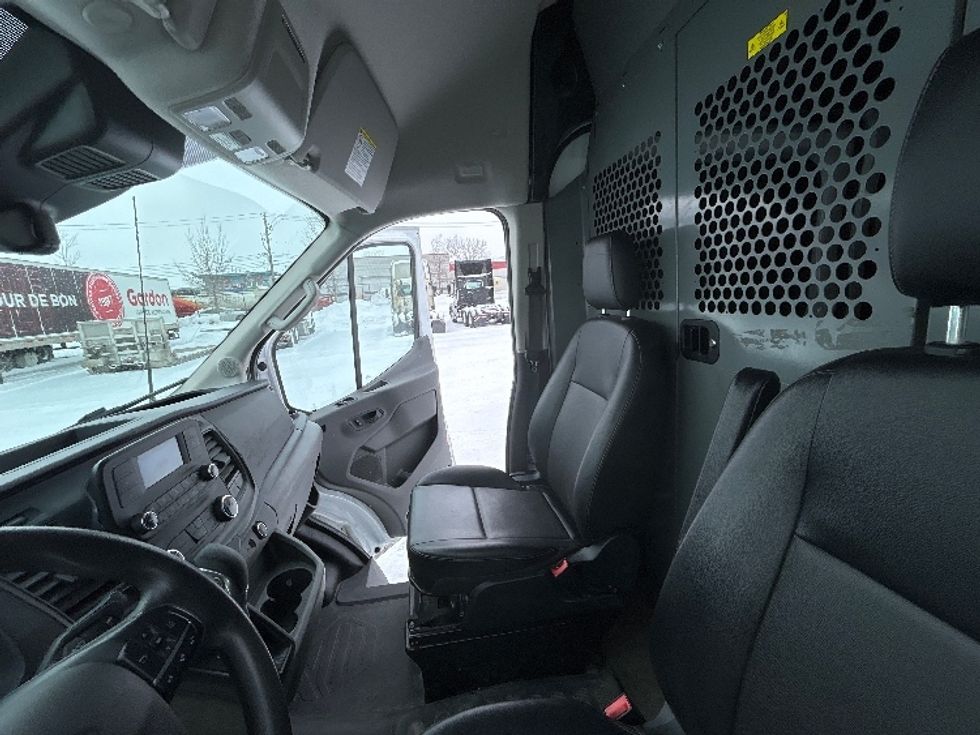 Cargo Van (Panel Van)-Light and Medium Duty Trucks-Ford-2021-Transit 250-Sherbrooke-PQ-148,017\n\t\tkm-$ 42,000 - Image 19