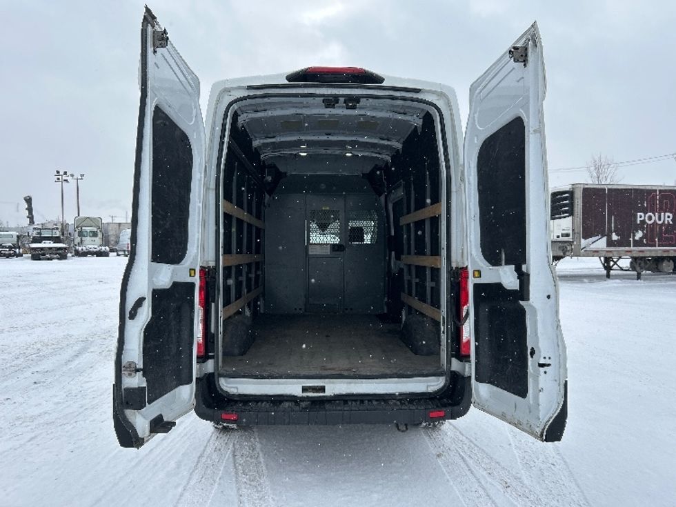 Cargo Van (Panel Van)-Light and Medium Duty Trucks-Ford-2021-Transit 250-Sherbrooke-PQ-148,017\n\t\tkm-$ 42,000 - Image 8