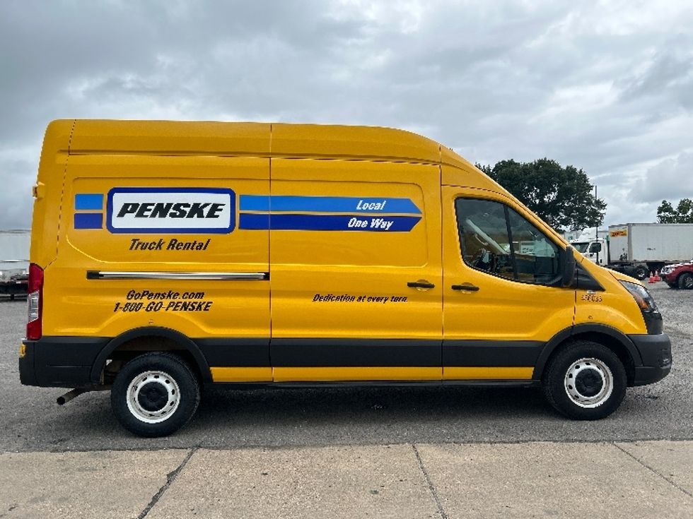 Cargo Van (Panel Van)-Light and Medium Duty Trucks-Ford-2021-Transit 250-Shreveport-LA-94,567\n\t\tmiles-$ 33,000 - Image 15